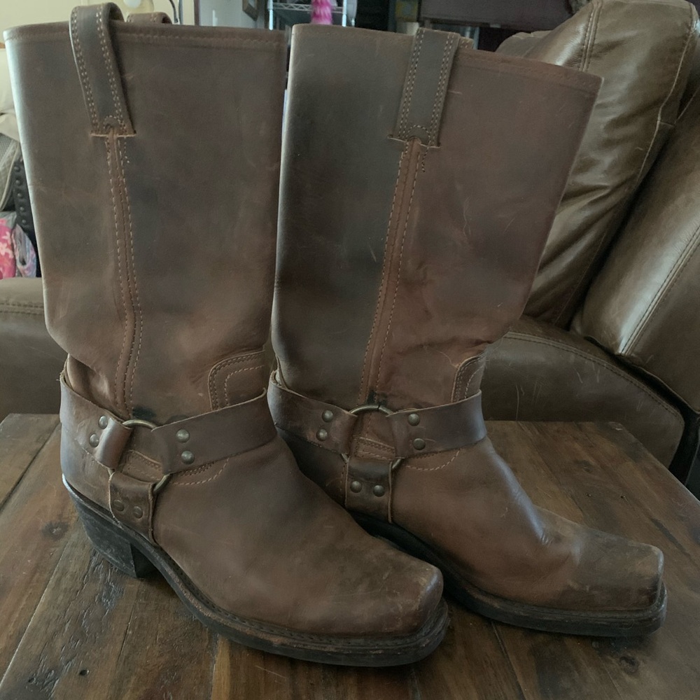 Frye Boots Women Size 9